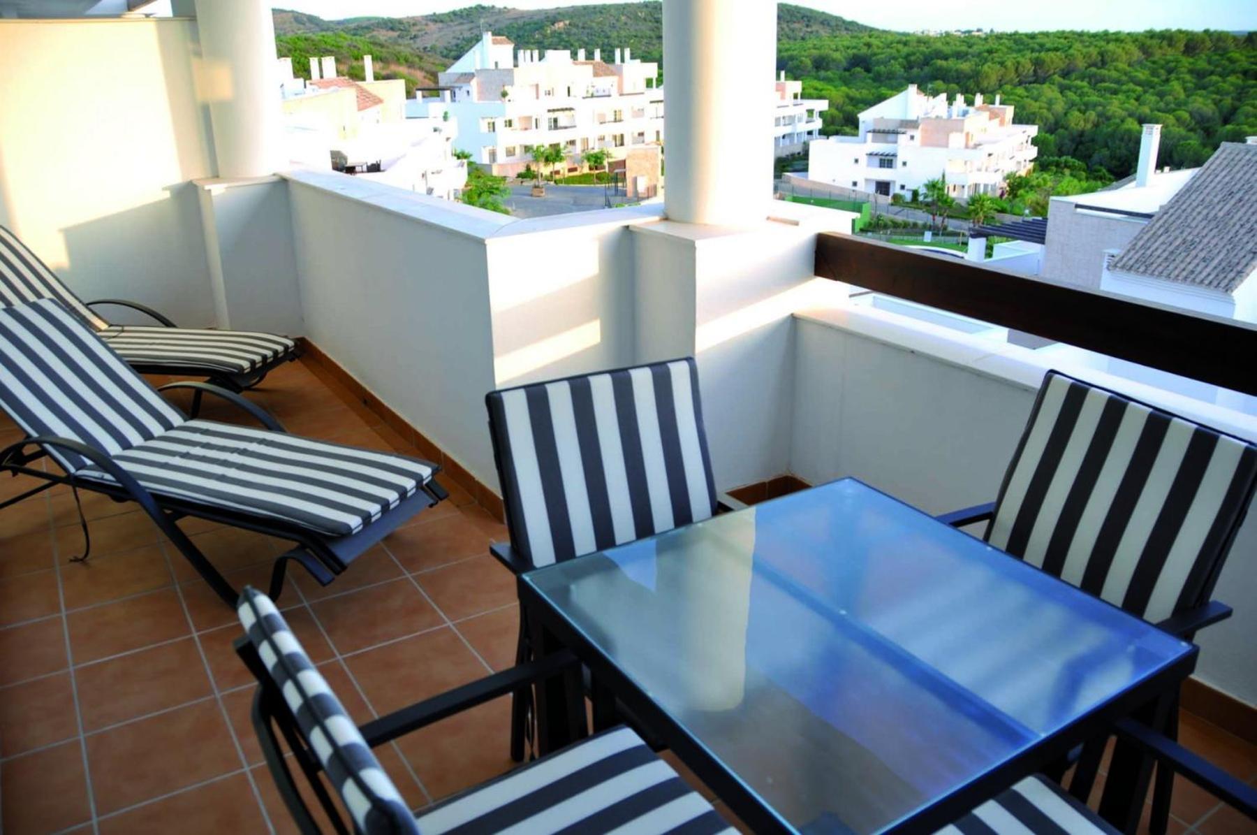 2127-Superb 2 Bedrooms , Lovely Terraces And Pool San Roque  Εξωτερικό φωτογραφία