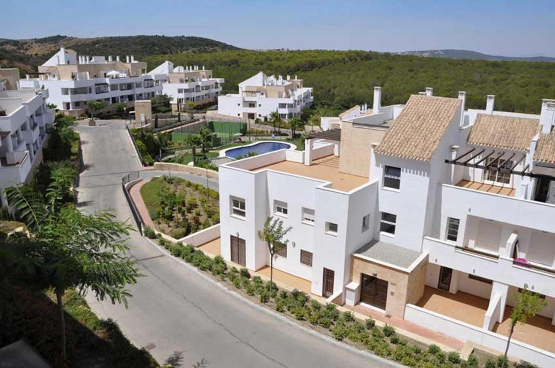 2127-Superb 2 Bedrooms , Lovely Terraces And Pool San Roque  Εξωτερικό φωτογραφία