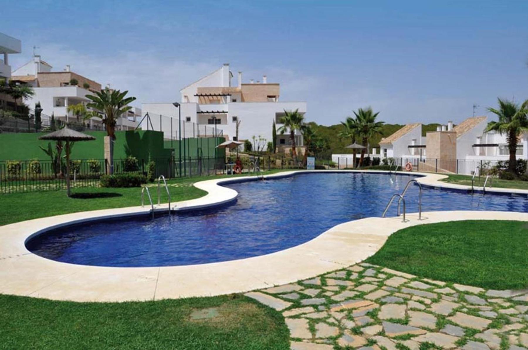 2127-Superb 2 Bedrooms , Lovely Terraces And Pool San Roque  Εξωτερικό φωτογραφία