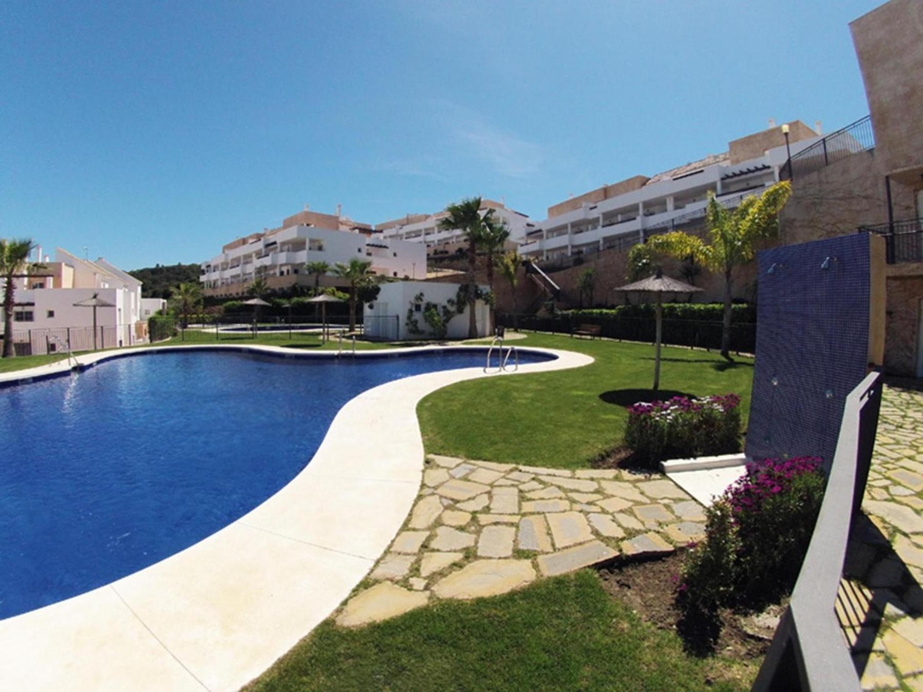 2127-Superb 2 Bedrooms , Lovely Terraces And Pool San Roque  Εξωτερικό φωτογραφία